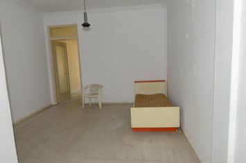 Apartament 84 mp, etaj 4 — Nigrita centru anunturi imobiliare Grecia