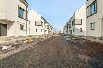 Complex case finalizate str Tiparnitei Sos Giurgiului Dedeman Sector 5 anunturi imobiliare Bucuresti