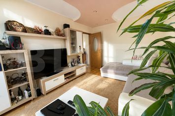 Apartament 3 camere de vanzare ASTRA - Brasov anunturi imobiliare Brasov