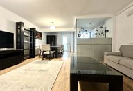 850 €, Apartament 3 camere