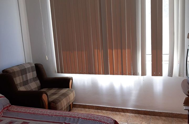 Garsoniera -intrare Saturn anunturi imobiliare Constanta