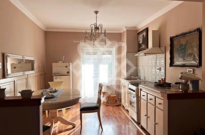 Apartament cu 3 camere de inchiriat in zona centrala, Bld. Magheru anunturi imobiliare Bihor