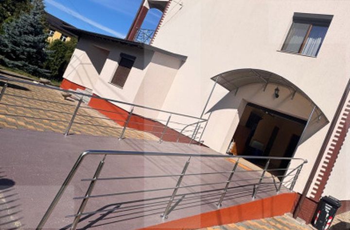 Vilă - 10 camere de vanzare TUDORA - Botosani anunturi imobiliare Botosani