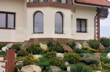 Vilă - 5 camere de vanzare SUCEAVA - Suceava anunturi imobiliare Suceava