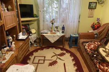 Apartament 3 camere de vanzare SUD - Vrancea anunturi imobiliare Vrancea