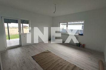 Casă - 3 camere de vanzare BRADU - Arges anunturi imobiliare Arges