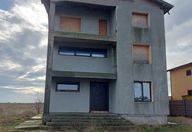 75.000 €, Vilă