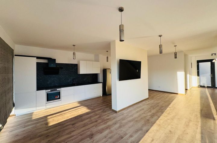 Vilă - 5 camere de vanzare CLUJ-NAPOCA - Cluj anunturi imobiliare Cluj