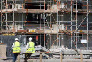 Oamenii de afaceri mizează în continuare pe imobiliare