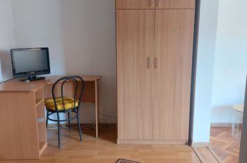 Garsoniera de inchiriat, zona Horea la 550 m de Facultatea de Litere anunturi imobiliare Cluj