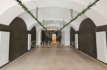 Spatiu Comercial - Ultracentral - Trafic INTENS/Vitrina la Strada anunturi imobiliare Cluj