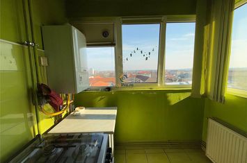 Apartament 4 camere de vanzare CENTRAL - Timis anunturi imobiliare Timis