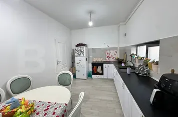 Apartament 4 camere de vanzare DUMBRAVITA - Timis anunturi imobiliare Timis