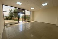 1.320 €, Spațiu comercial