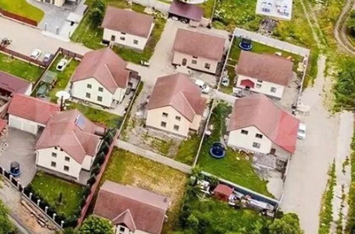 Casă - 5 camere de vanzare BRASOV - Brasov anunturi imobiliare Brasov