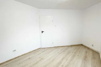 Garsonieră de vanzare BRASOV - Brasov anunturi imobiliare Brasov