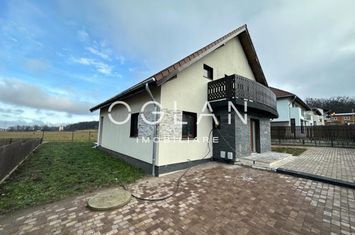 Vilă - 4 camere de vanzare CISNADIE - Sibiu anunturi imobiliare Sibiu
