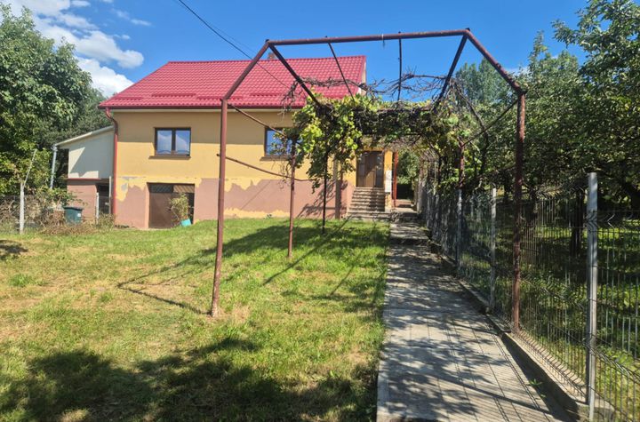 Casă - 4 camere de inchiriat SUCEAVA - Suceava anunturi imobiliare Suceava