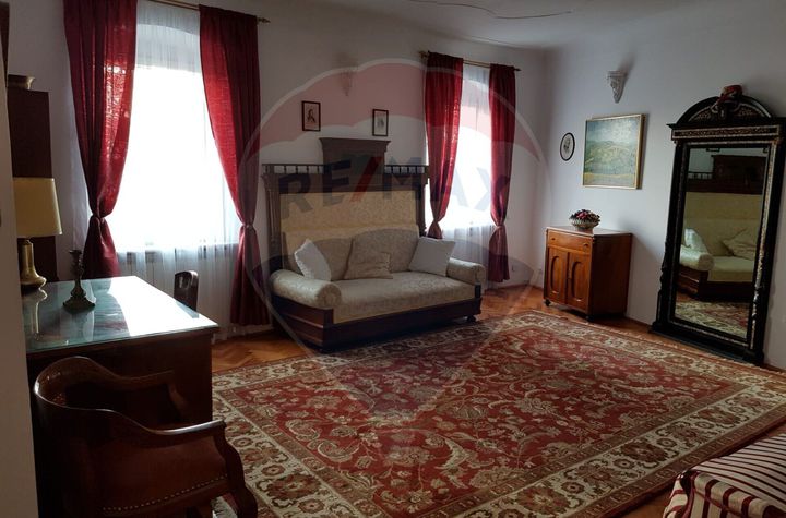 Apartament de lux 3 camere de vanzare  in zona centrala anunturi imobiliare Sibiu