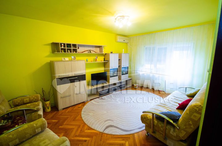Apartament 3 camere de inchiriat CENTRAL - Arad anunturi imobiliare Arad