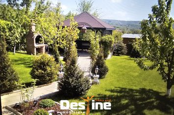 Vilă - 5 camere de vanzare IASI - Iasi anunturi imobiliare Iasi