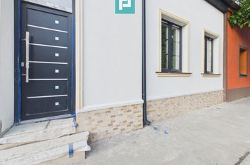 Apartament la casă în Pârneava anunturi imobiliare Arad