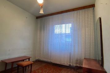 Apartament 3 camere de vanzare ASTRA - Brasov anunturi imobiliare Brasov