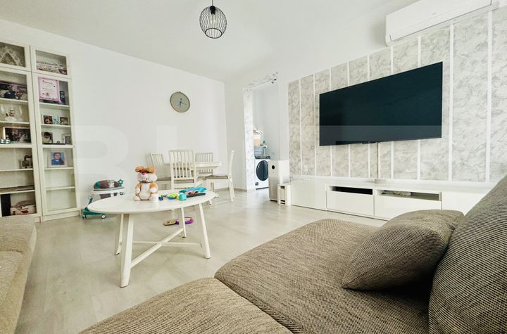 Apartament 3 camere de vanzare DUMBRAVITA - Timis anunturi imobiliare Timis