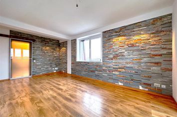 Apartament 3 camere de vanzare CIACOVA - Timis anunturi imobiliare Timis
