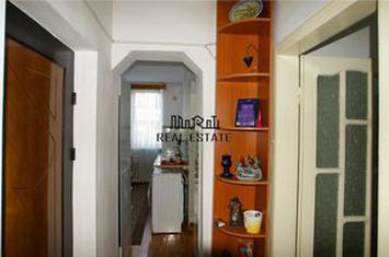 Apartament 2 camere de vanzare BRAD - Hunedoara anunturi imobiliare Hunedoara
