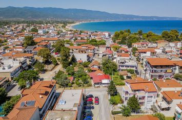 Clădire cu 3 apartamente, 243 mp, Stavros anunturi imobiliare Grecia