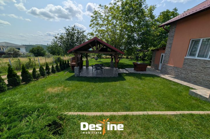 Casă - 5 camere de vanzare IASI - Iasi anunturi imobiliare Iasi