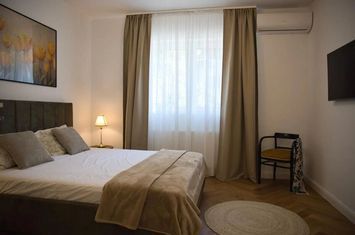 Inchiriere apartament 3 camere parter curte proprie Cotroceni Parcul Romniceanu anunturi imobiliare Bucuresti