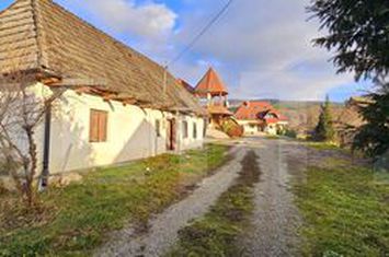 Casă - 16 camere de vanzare BICFALAU - Covasna anunturi imobiliare Covasna