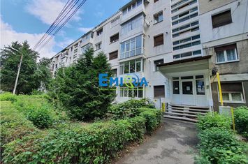 Apartament 3 camere de vanzare RMB - Bacau anunturi imobiliare Bacau