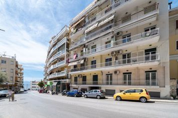 Apartament 2 camere, 66 mp, renovat 2017 anunturi imobiliare Grecia