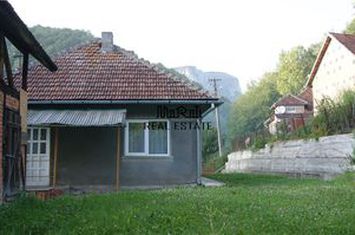 Casă - 4 camere de vanzare BUCES - Hunedoara anunturi imobiliare Hunedoara