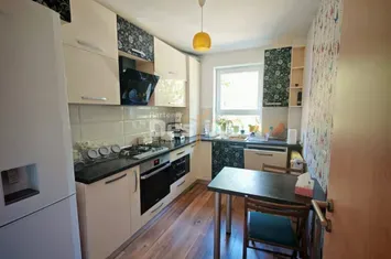 Apartament 3 camere de inchiriat TRACTORU - Brasov anunturi imobiliare Brasov