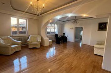 Casă - 4 camere de inchiriat TEREZIAN - Sibiu anunturi imobiliare Sibiu