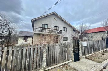 Vilă - 8 camere de vanzare IASI - Iasi anunturi imobiliare Iasi
