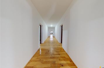 Apartament 26 camere de vanzare EXTERIOR EST - Brasov anunturi imobiliare Brasov