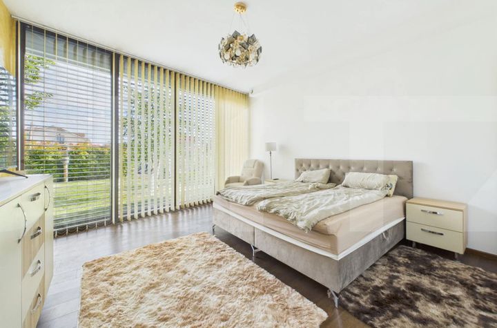 Casă - 5 camere de vanzare SACALAZ - Timis anunturi imobiliare Timis