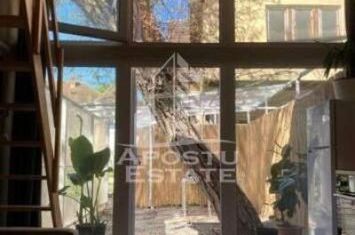 Apartament inedit la casa cu curte proprie!! anunturi imobiliare Timis