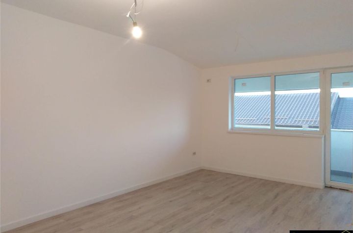 Apartament 3 camere de vanzare SUD-EST - Suceava anunturi imobiliare Suceava
