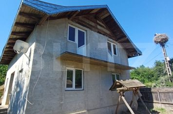 Casă - 4 camere de vanzare SUCEAVA - Suceava anunturi imobiliare Suceava