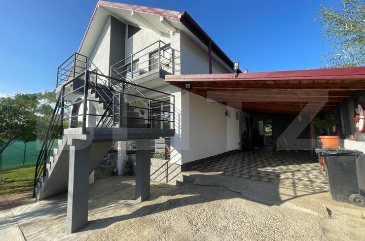 Vilă - 6 camere de vanzare IASI - Iasi anunturi imobiliare Iasi