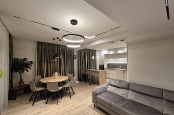 Vilă - 4 camere de vanzare TRACTORU - Brasov anunturi imobiliare Brasov