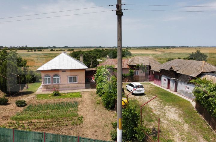 Casă - 5 camere de vanzare TARGOVISTE - Dambovita anunturi imobiliare Dambovita