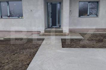 Casă - 3 camere de vanzare LETCANI - Iasi anunturi imobiliare Iasi