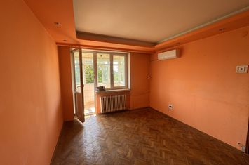 Apartament 3 camere de vanzare GEORGE ENESCU - Dolj anunturi imobiliare Dolj